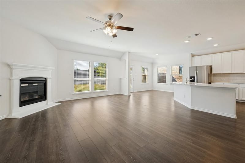 10516 Fountain Gate Street, Aubrey TX 76227 - Photo 3
