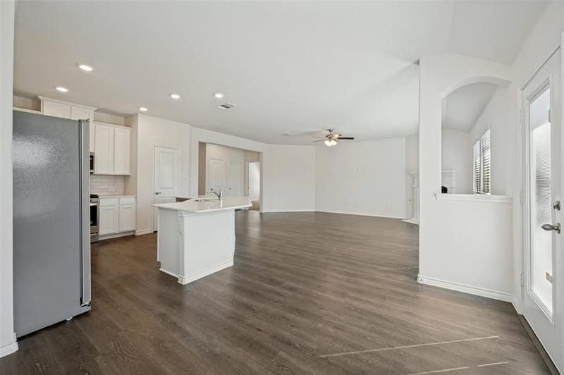 10516 Fountain Gate Street, Aubrey TX 76227 - Photo 9