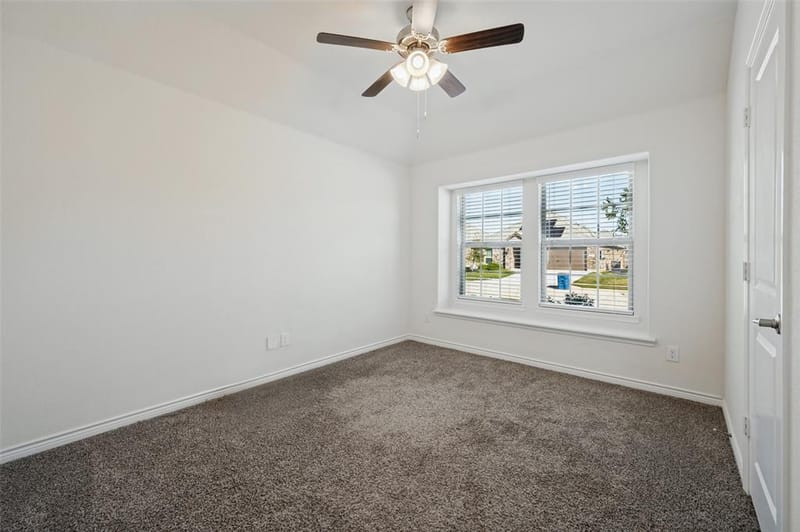 10516 Fountain Gate Street, Aubrey TX 76227 - Photo 14