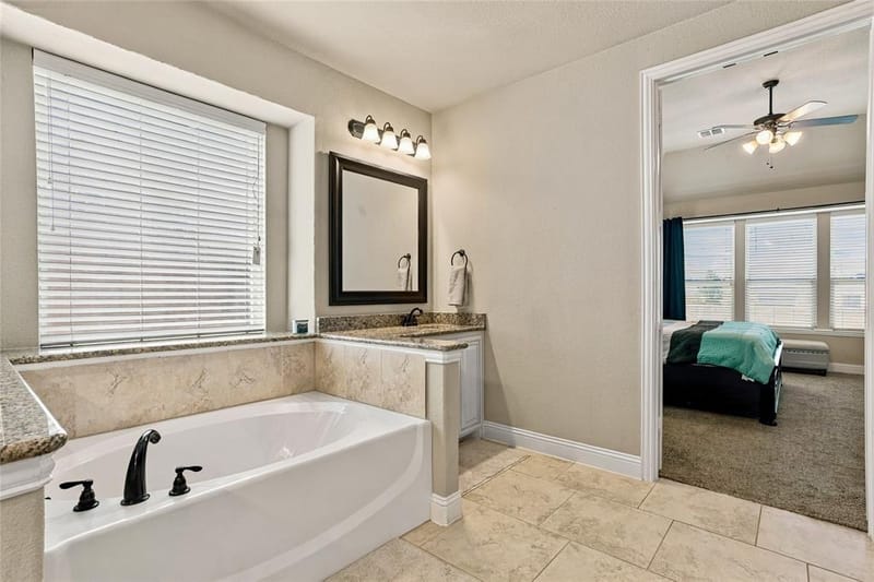 2820 Mariposa Drive, Grand Prairie TX 75054 - Photo 16