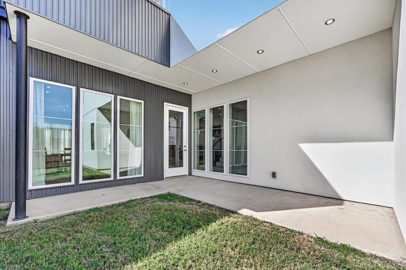 835 Nomas Street, Dallas TX 75212 - Photo 35