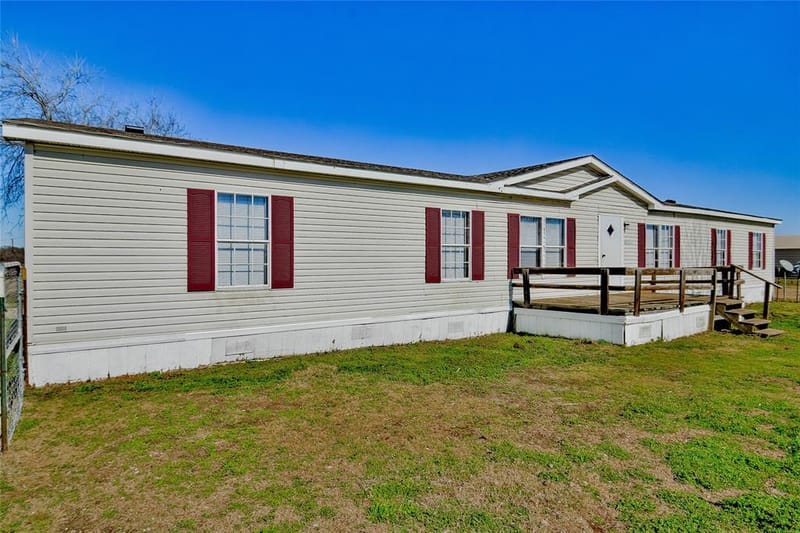 4040 Dillard Court, Joshua TX 76058 - Photo 2