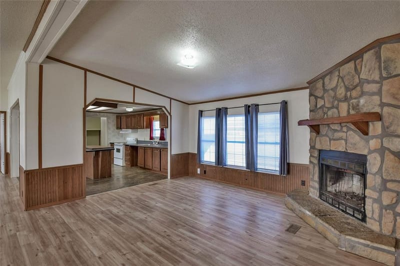 4040 Dillard Court, Joshua TX 76058 - Photo 3