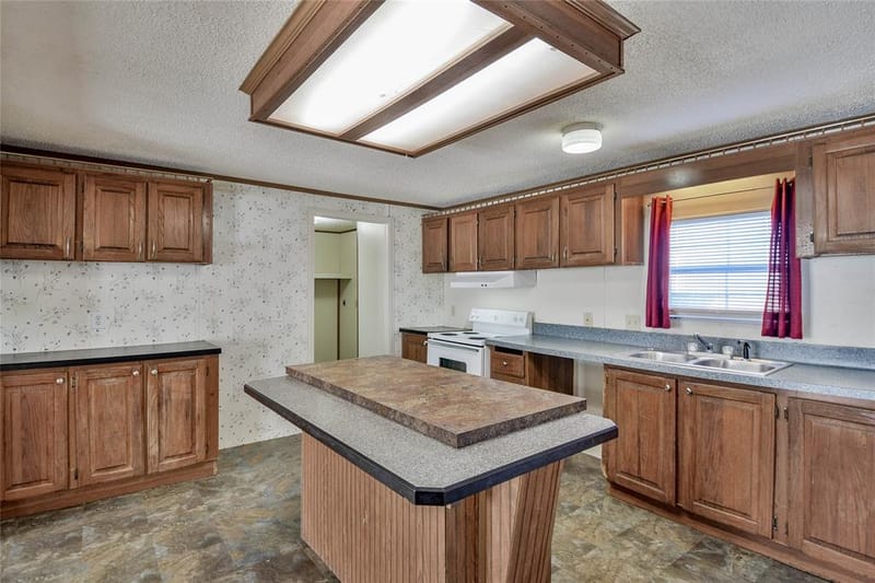 4040 Dillard Court, Joshua TX 76058 - Photo 32