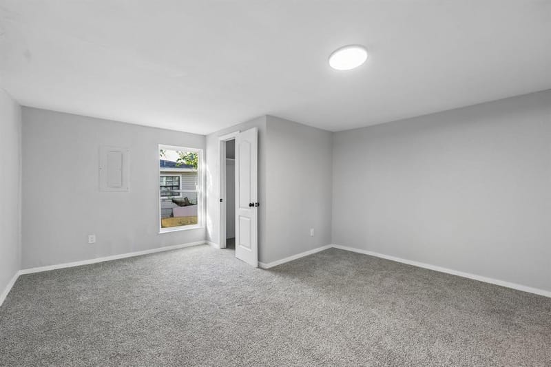 1724 Lloyd Avenue, Fort Worth TX 76105 - Photo 12