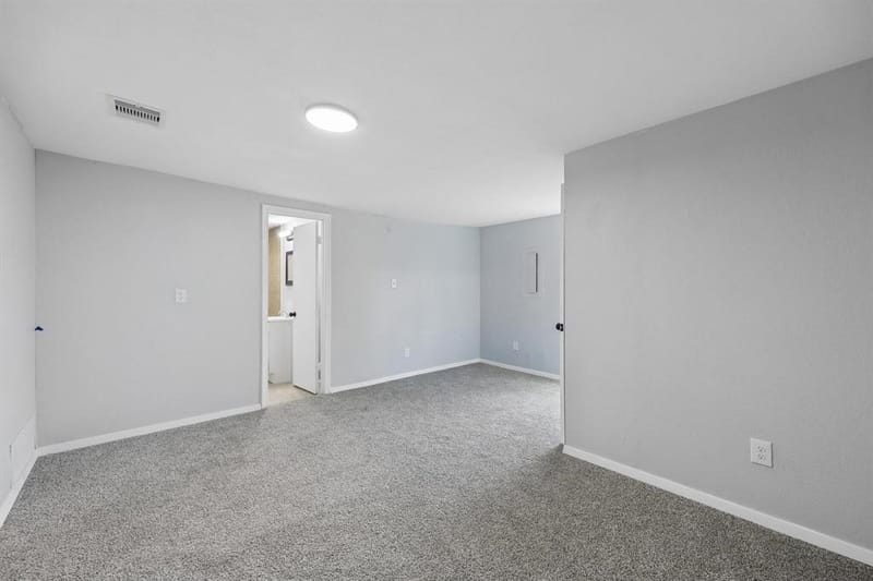 1724 Lloyd Avenue, Fort Worth TX 76105 - Photo 14