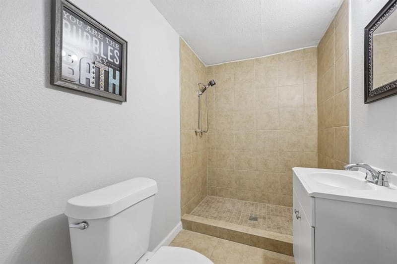 1724 Lloyd Avenue, Fort Worth TX 76105 - Photo 15