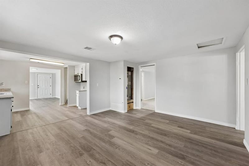 1724 Lloyd Avenue, Fort Worth TX 76105 - Photo 11
