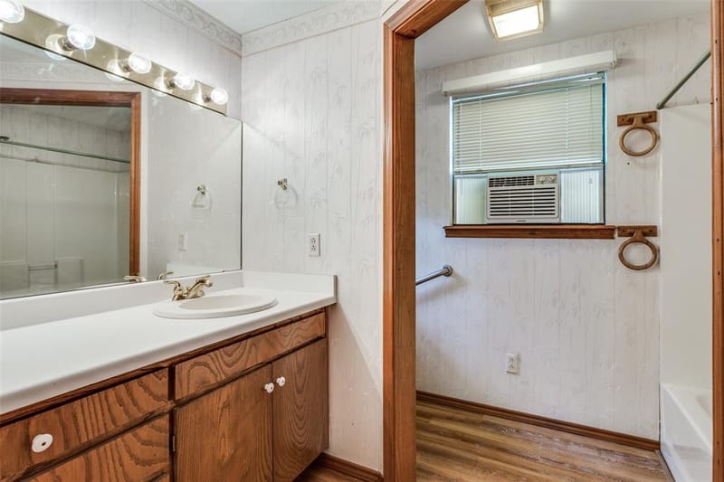 1114 Spur Trail, Granbury TX 76049 - Photo 7