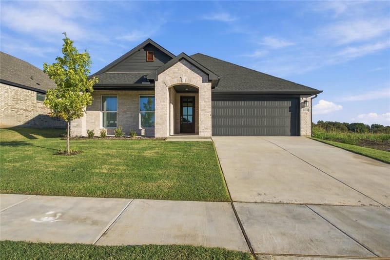 4215 Hummingbird Drive, Sherman TX 75092