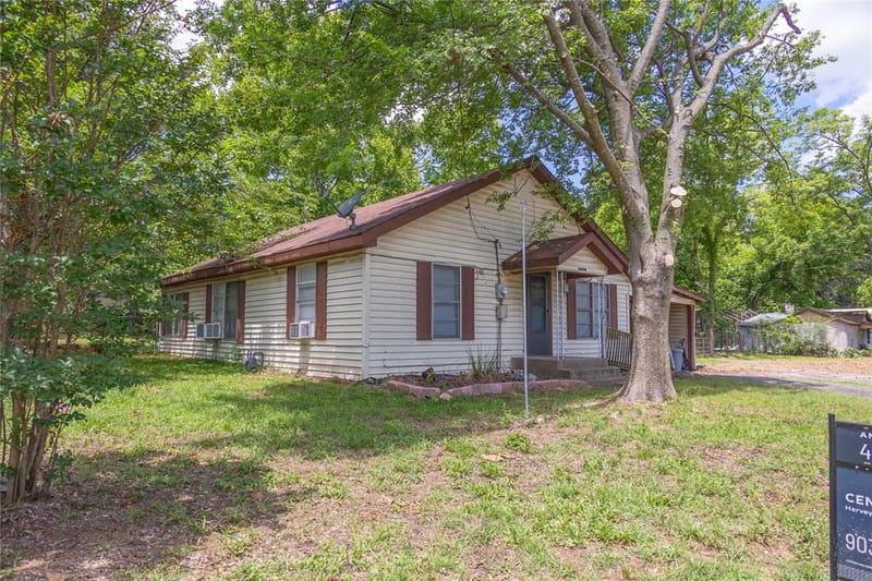 805 12TH NE, Paris TX 75460 - Photo 2