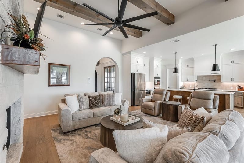 2156 Middlewood Circle, Granbury TX 76049 - Photo 9