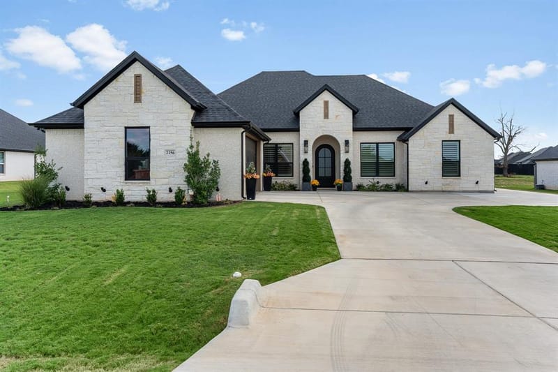2156 Middlewood Circle, Granbury TX 76049 - Photo 38