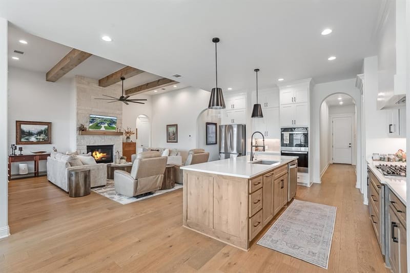 2156 Middlewood Circle, Granbury TX 76049 - Photo 14