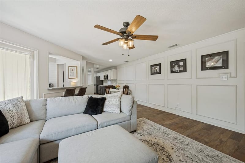 2709 Edinboro Drive, Arlington TX 76012 - Photo 12