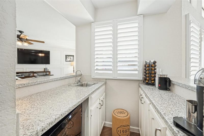 2709 Edinboro Drive, Arlington TX 76012 - Photo 9