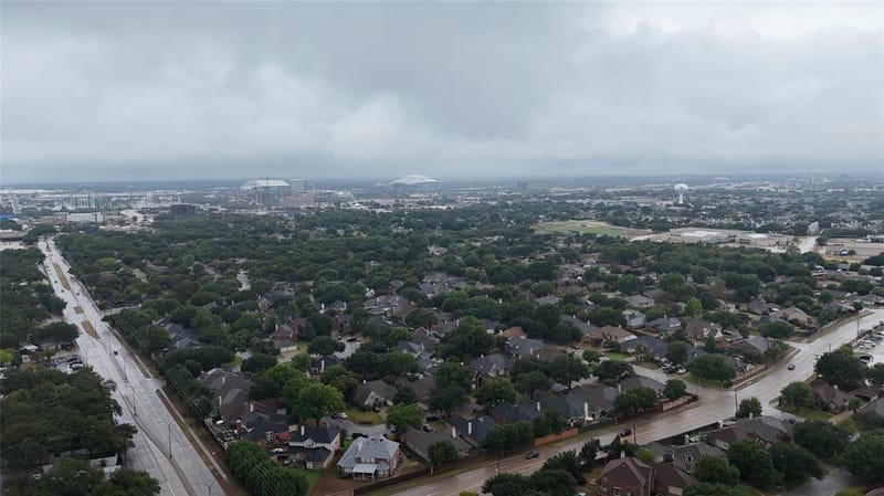 2229 Templeton Drive, Arlington TX 76006 - Photo 12