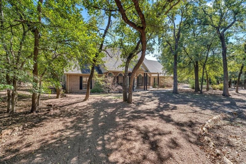 9645 Oak Meadow Lane, Pilot Point TX 76258 - Photo 2