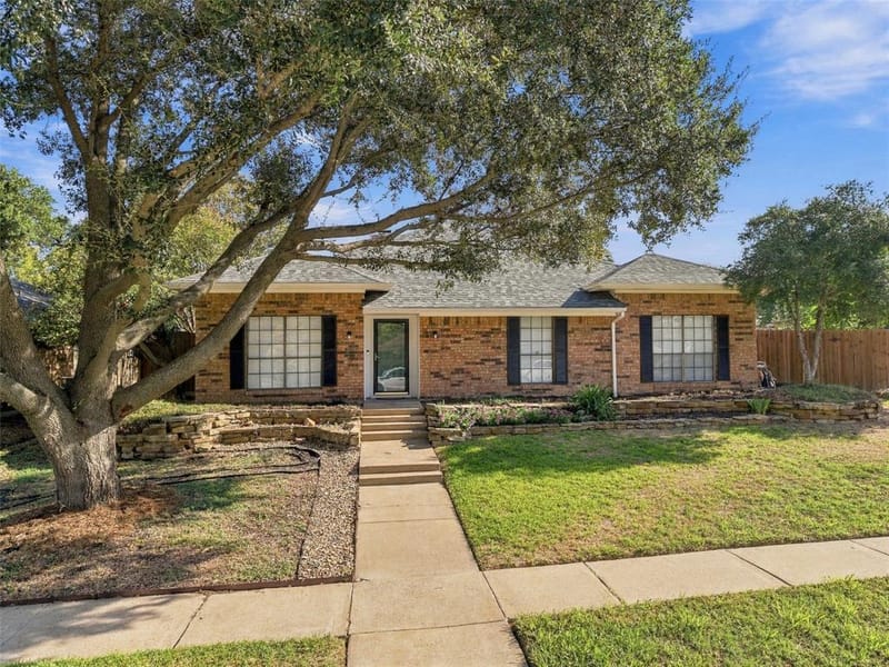 841 Villa Ridge Drive, Garland TX 75043