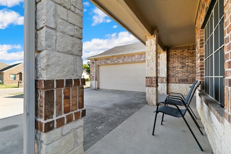 107 Ashlyn Court, Whitesboro TX 76273 - Photo 4