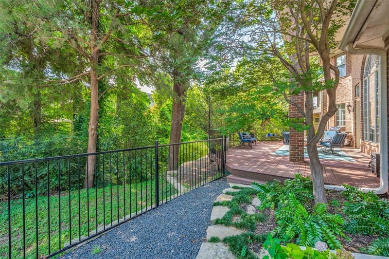 9352 Stratford Way, Dallas TX 75220 - Photo 26