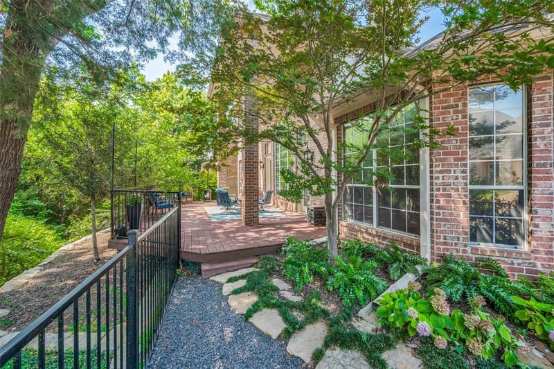 9352 Stratford Way, Dallas TX 75220 - Photo 25