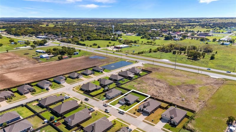 106 Palamino Dr, Lindsay TX 76250 - Photo 16