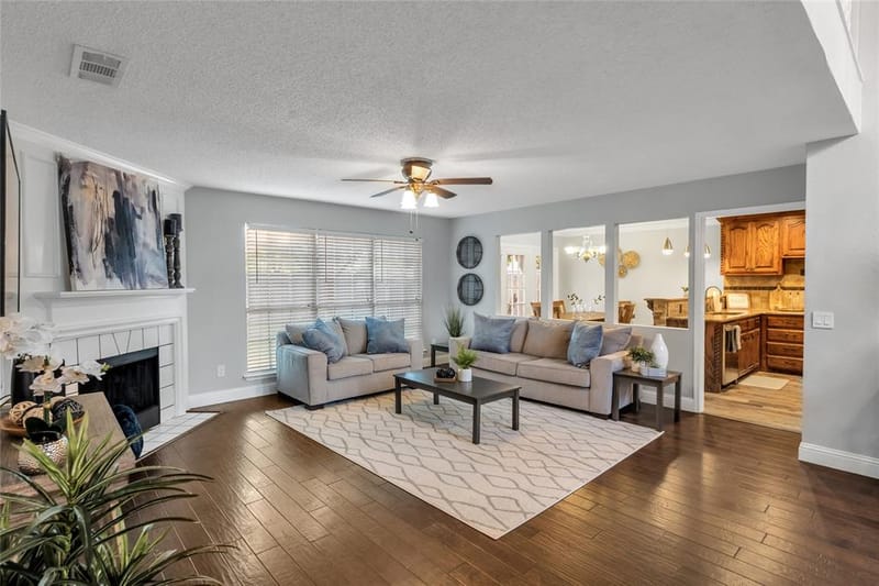 4523 Wescott Drive, Grand Prairie TX 75052 - Photo 6