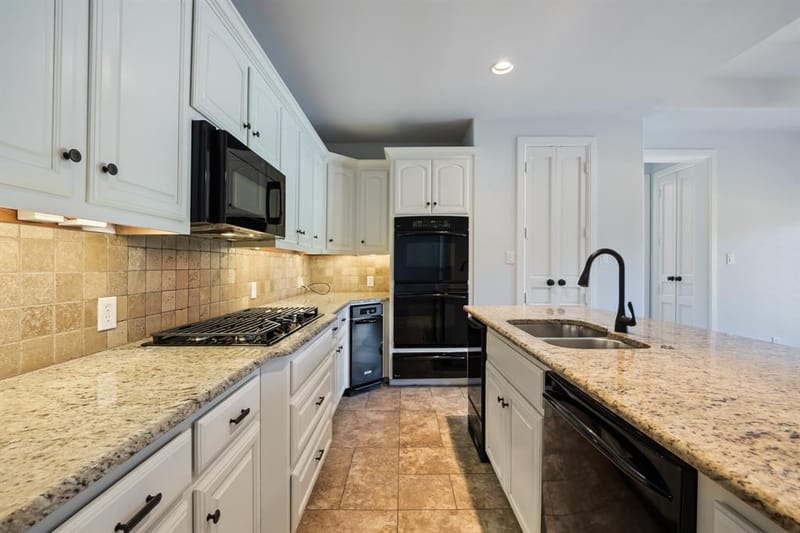 2400 Legend Drive, Heath TX 75032 - Photo 8