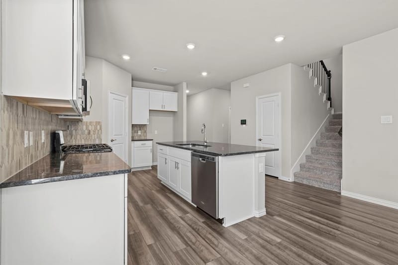 5725 Castle Peak Bend, Fort Worth TX 76126 - Photo 7