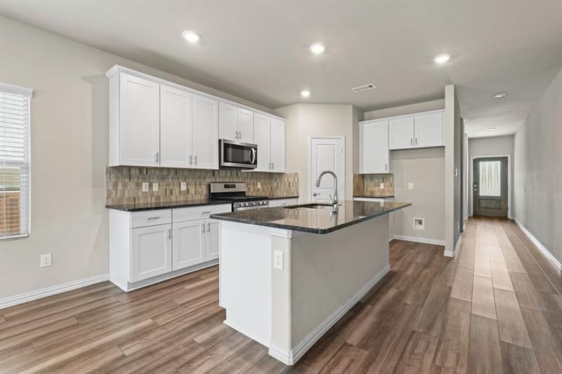 5725 Castle Peak Bend, Fort Worth TX 76126 - Photo 5