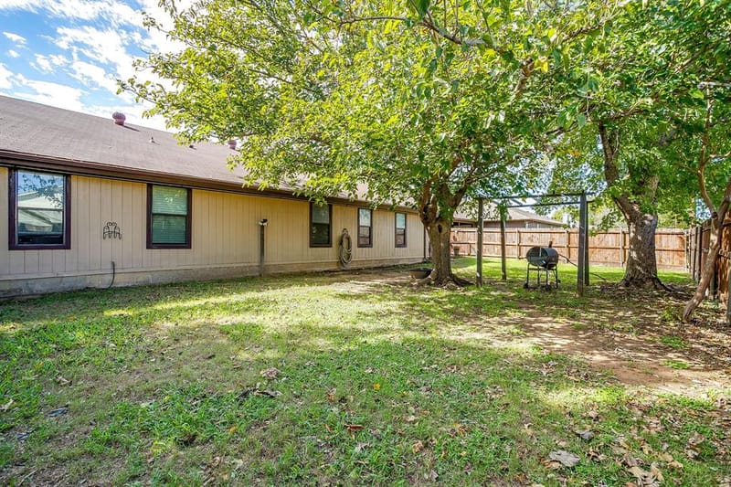 1219 Hyde Park Boulevard, Cleburne TX 76033 - Photo 37