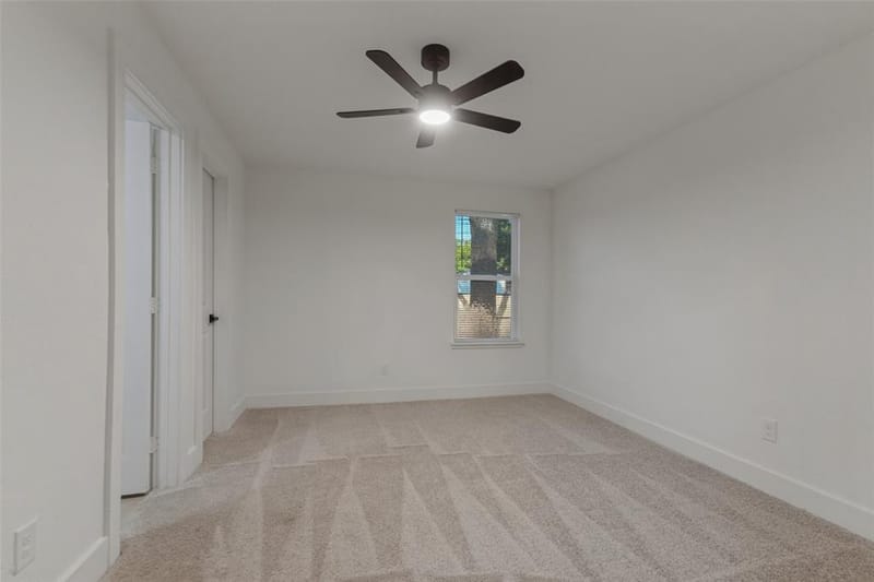 909 Maydelle Lane, Garland TX 75042 - Photo 16
