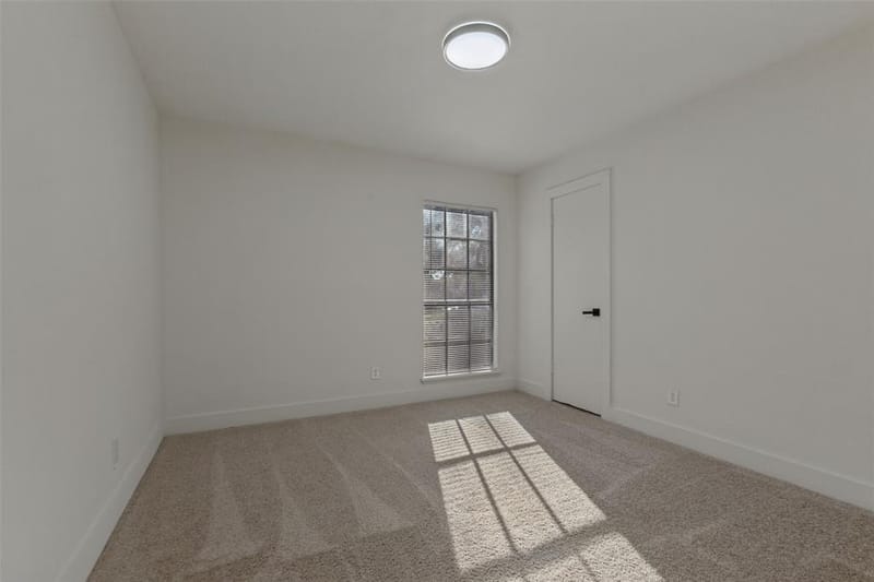 909 Maydelle Lane, Garland TX 75042 - Photo 21