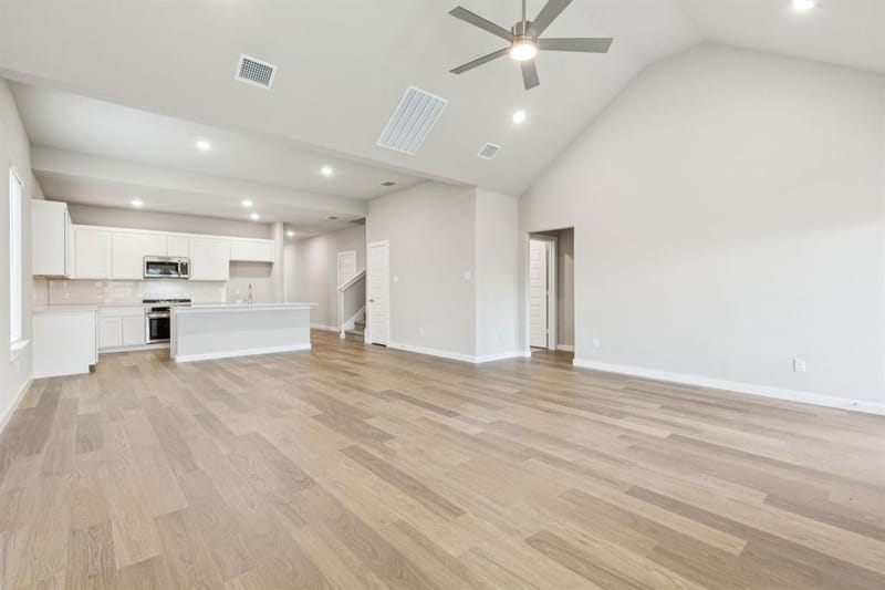 10616 Blakely Creek Road, Fort Worth TX 76126 - Photo 12