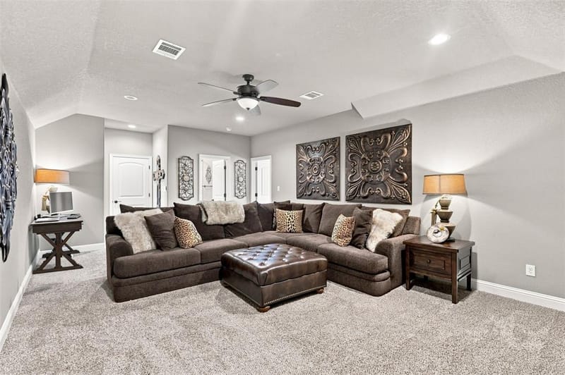 1601 Malibu Bay Court, Granbury TX 76048 - Photo 32