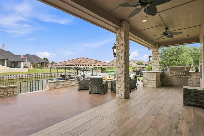 1601 Malibu Bay Court, Granbury TX 76048 - Photo 20