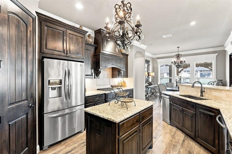 1601 Malibu Bay Court, Granbury TX 76048 - Photo 9