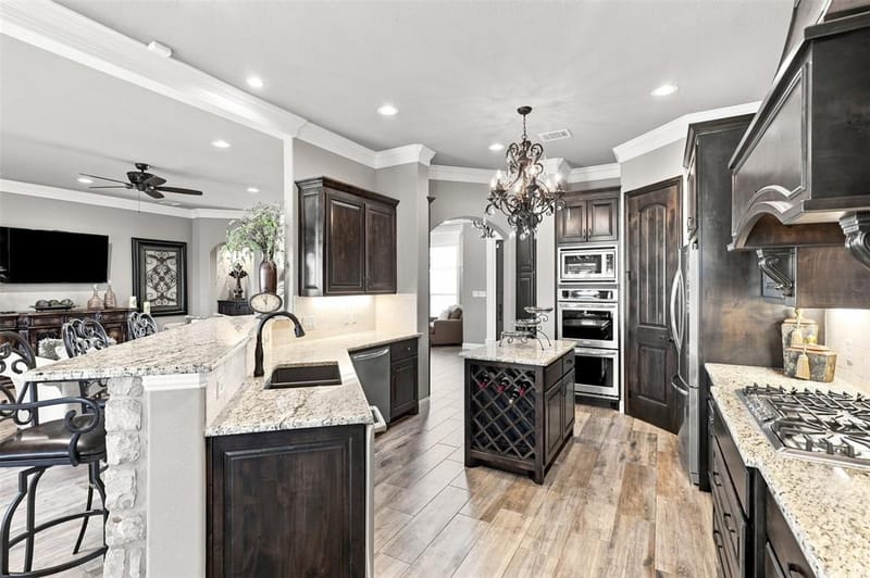 1601 Malibu Bay Court, Granbury TX 76048 - Photo 8
