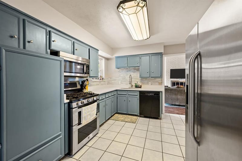 2405 Ridgewood Drive, Plano TX 75074 - Photo 7
