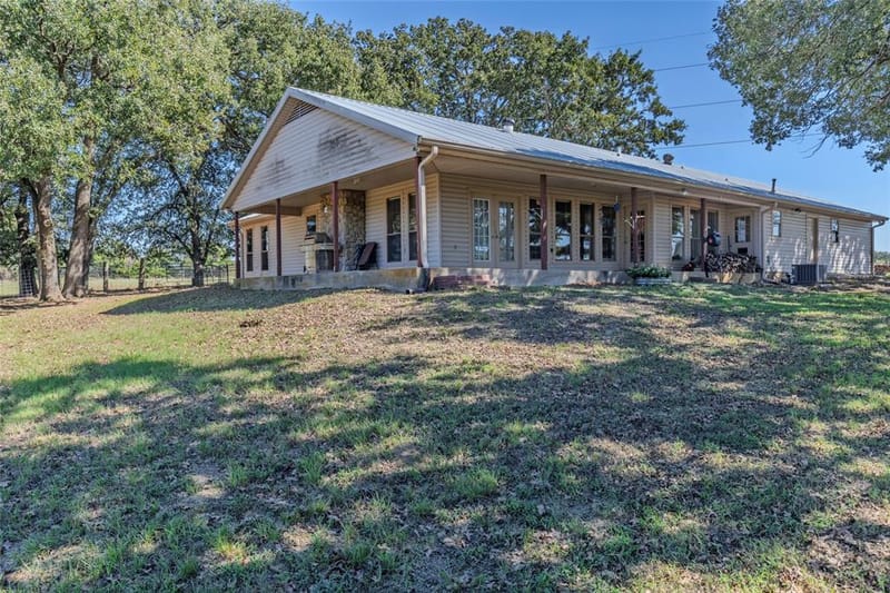 1586 County Road 4133, Cumby TX 75433 - Photo 16