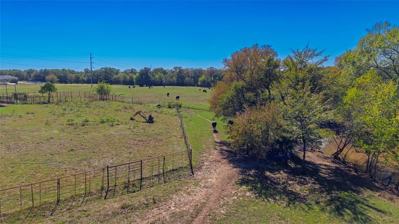 1586 County Road 4133, Cumby TX 75433 - Photo 9