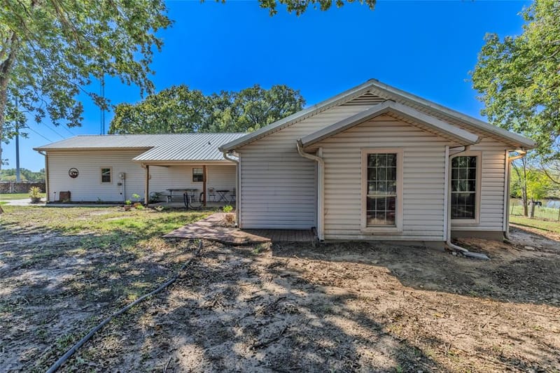 1586 County Road 4133, Cumby TX 75433 - Photo 18