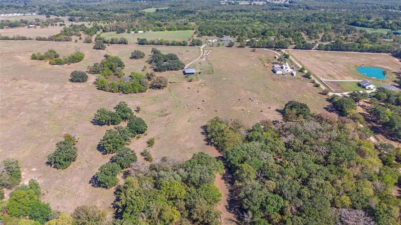 1586 County Road 4133, Cumby TX 75433 - Photo 11