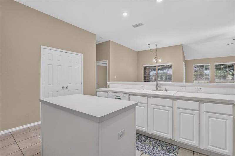 333 Carriage Lane, Saginaw TX 76179 - Photo 13