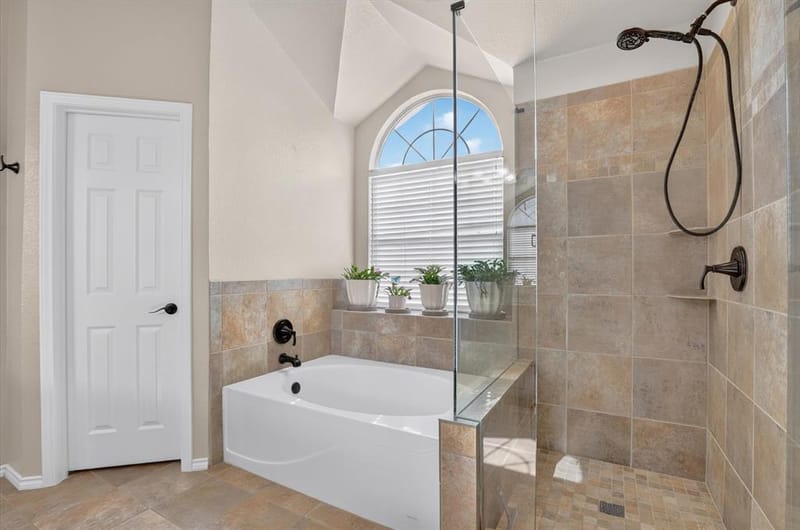333 Carriage Lane, Saginaw TX 76179 - Photo 22