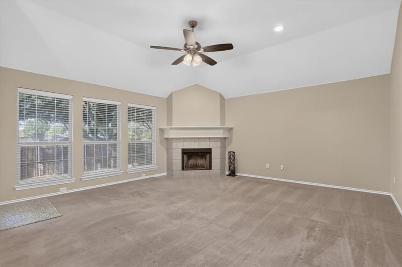 333 Carriage Lane, Saginaw TX 76179 - Photo 14