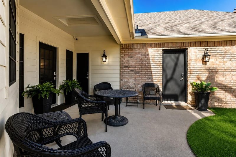 6622 Barclay Lane, Garland TX 75044 - Photo 35