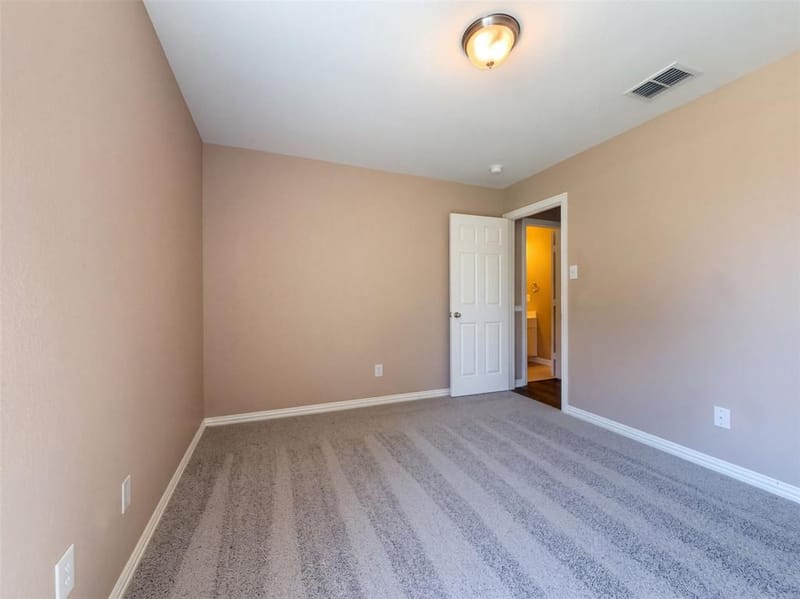 5327 Lake Gardens Drive, Grand Prairie TX 75052 - Photo 13