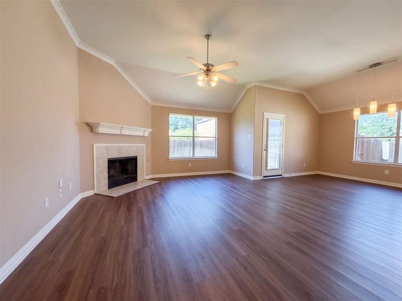 5327 Lake Gardens Drive, Grand Prairie TX 75052 - Photo 3